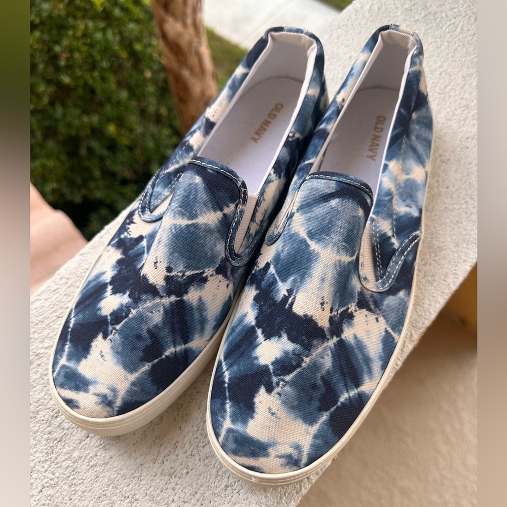 Old Navy Blue Tie Dye Slip Ons ~ NEW